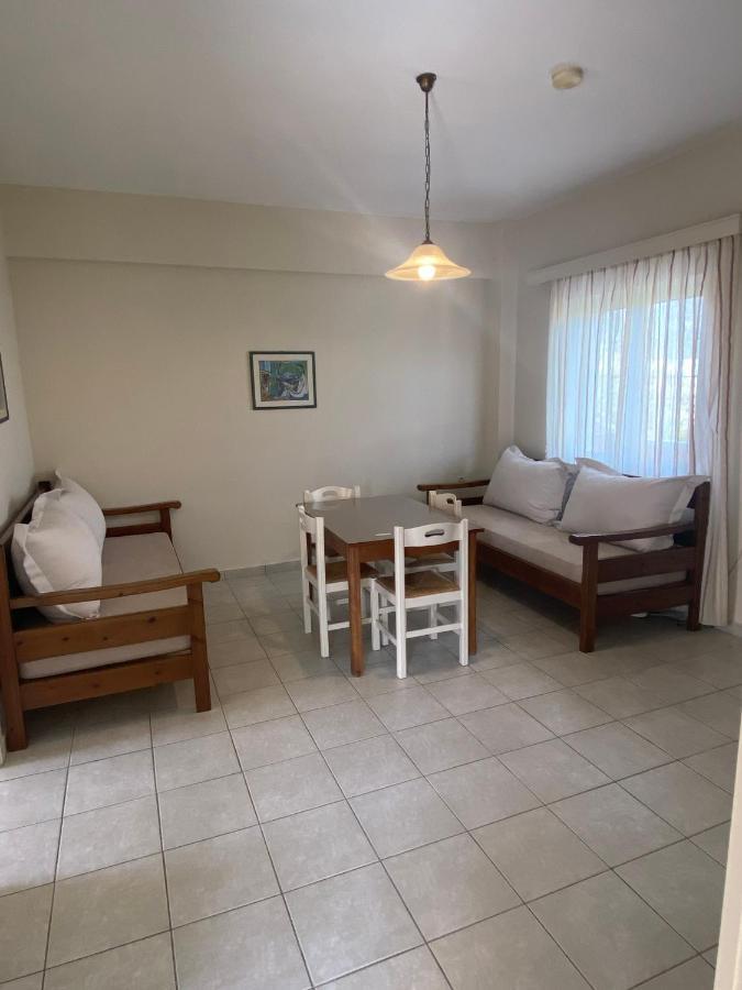 Poseidon Studios & Apartments Palaiochora Esterno foto