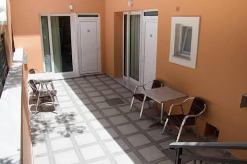 Poseidon Studios & Apartments Palaiochora Esterno foto